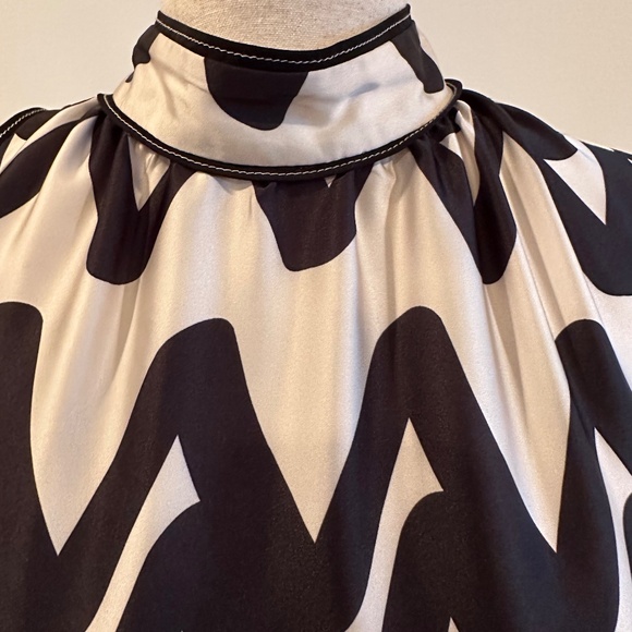 Alexis Elina Dress - Picture 5 of 14